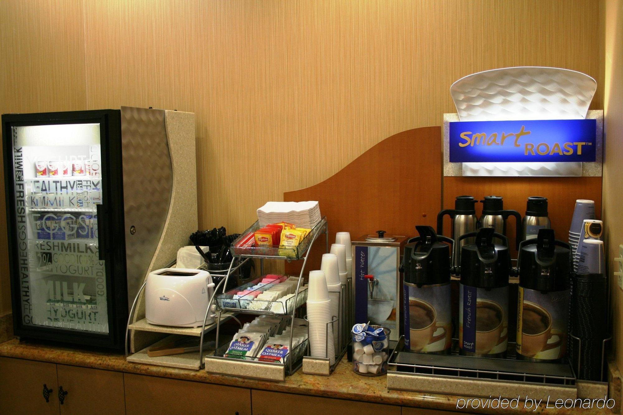 Holiday Inn Express West Los Angeles By Ihg Restaurant foto